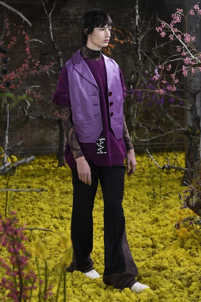 Look 57